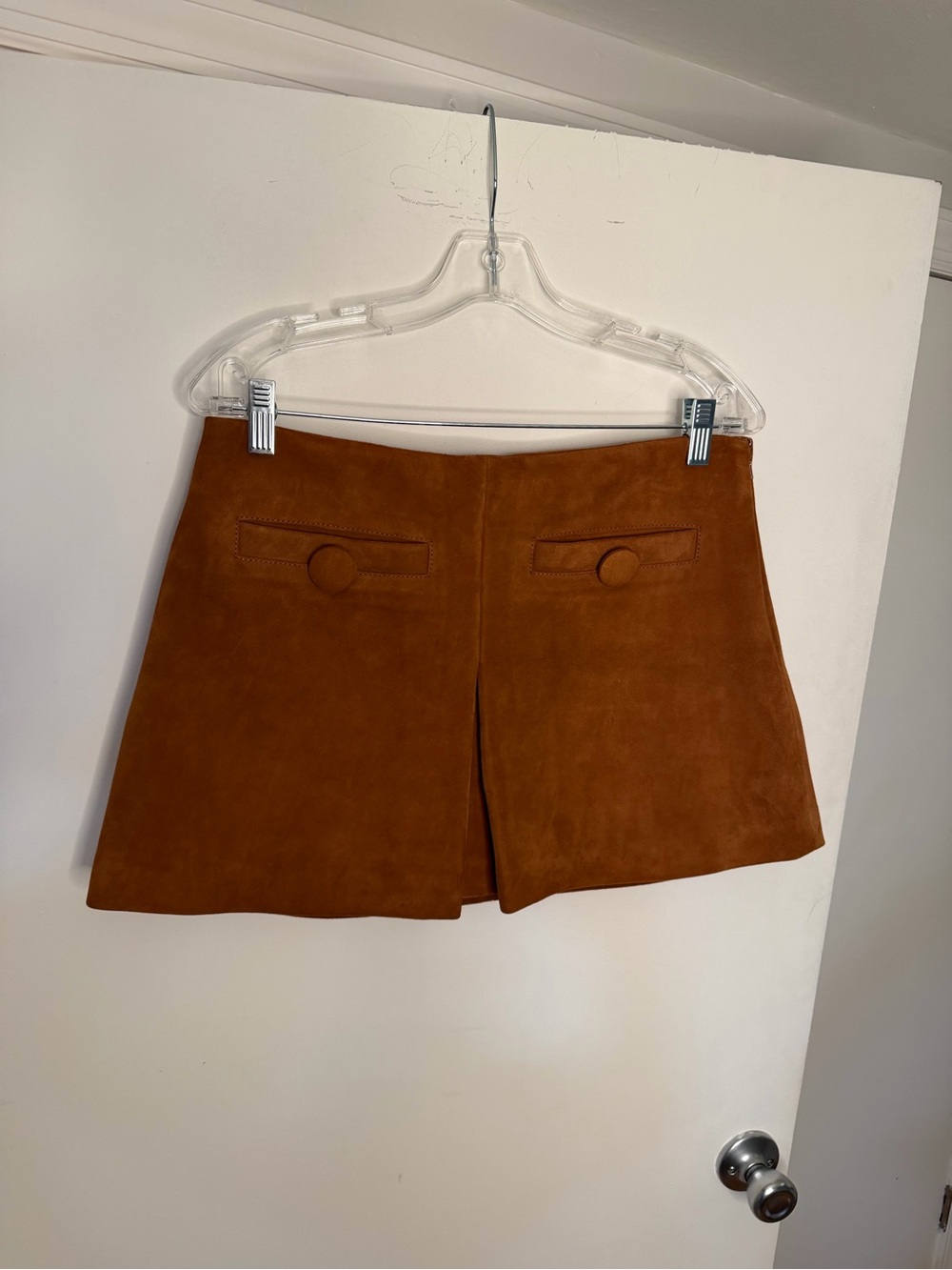 Marc Jacobs Chestnut Suede Mini Skirt with Button Detail - Picture 2 of 4